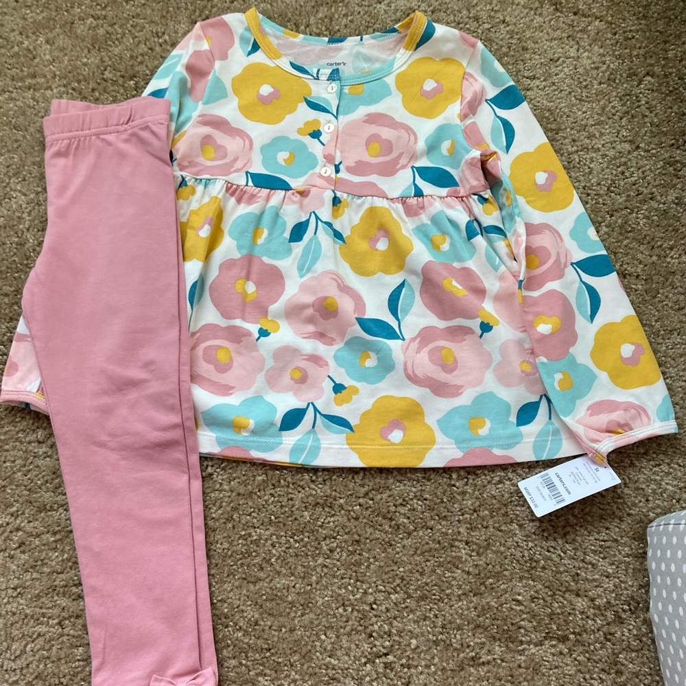 Carter’s 5T Outfit